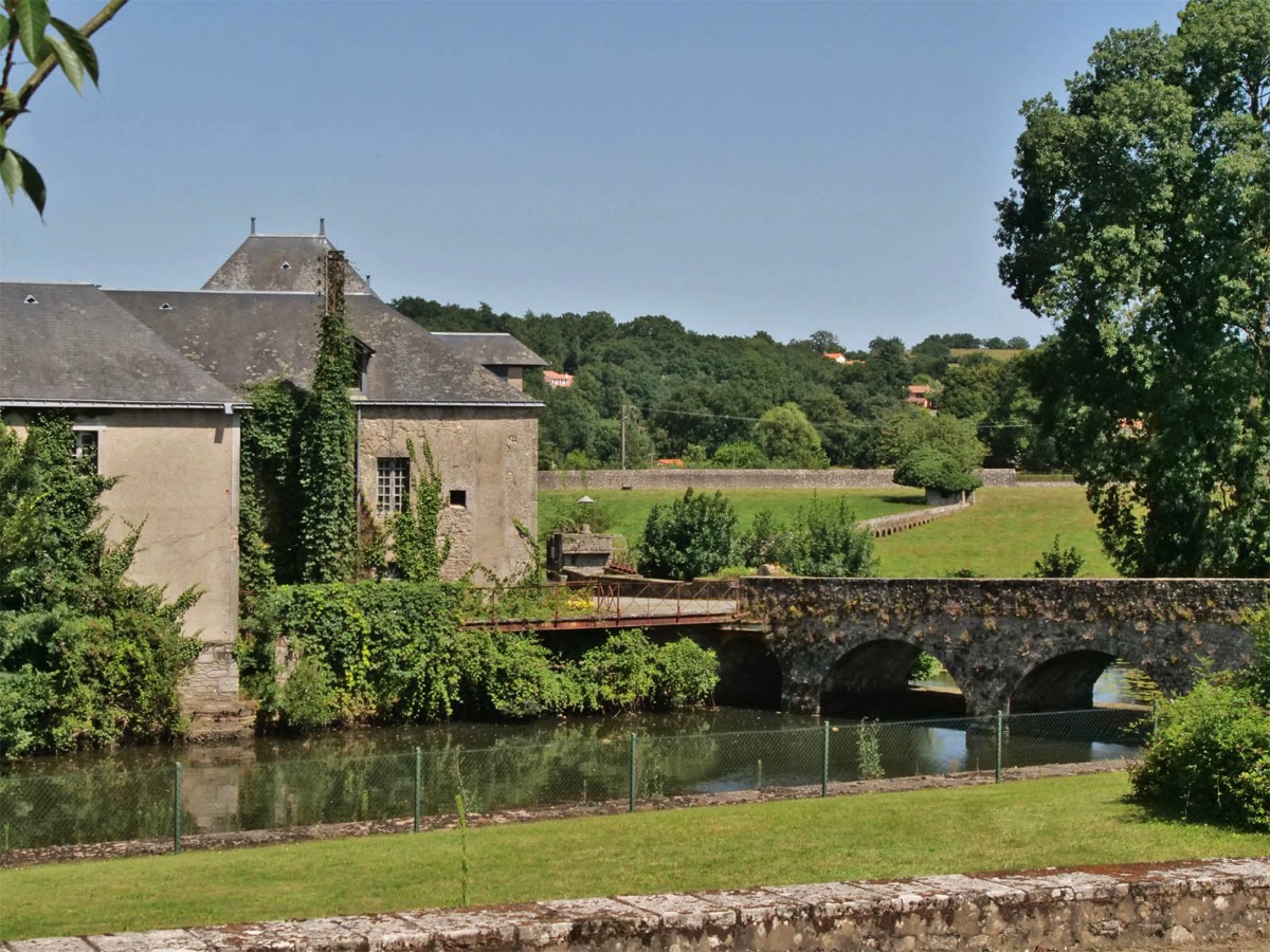 Moulin de la Sagesse at St Laurent sur Sevre