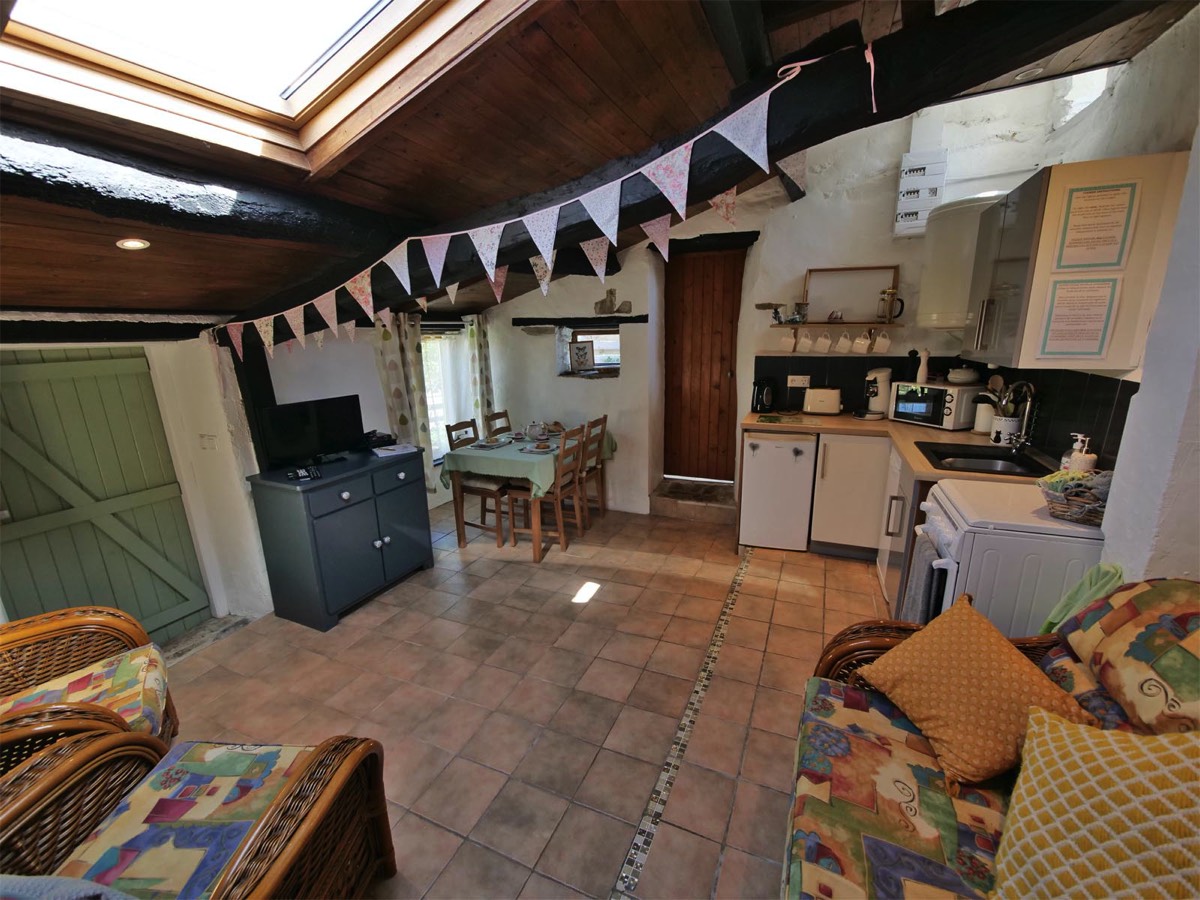 View of Kitchen Diner at Garden View Gite