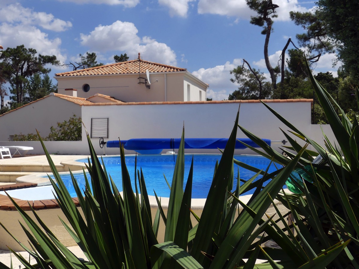 Private Pool at Les Pins du Phare Holiday Villa