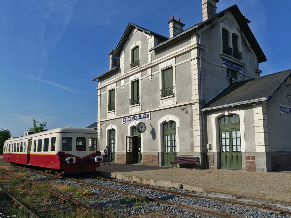 Vintage Trains at Mortagne sur Sevre