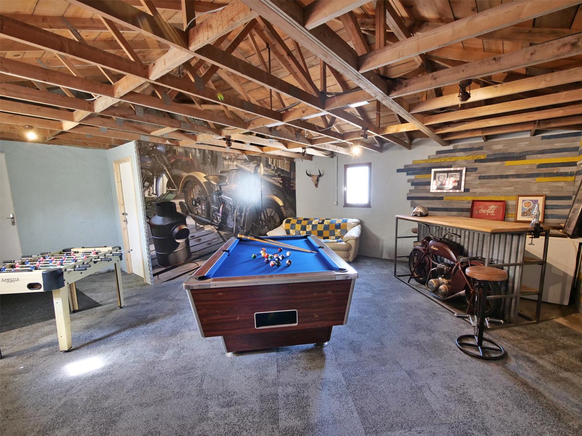 Games room at Orchard View Gite
