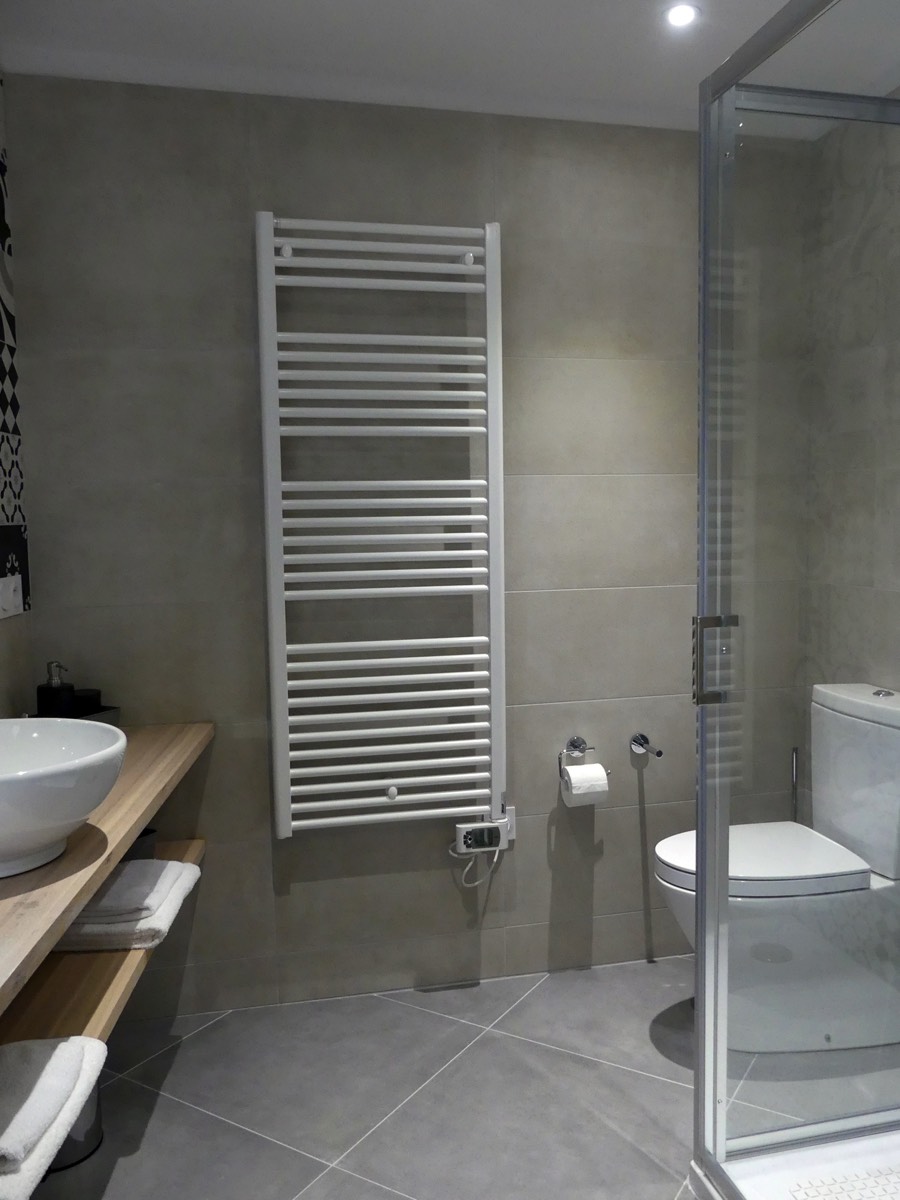First Floor Shower room at Residence des Papillons