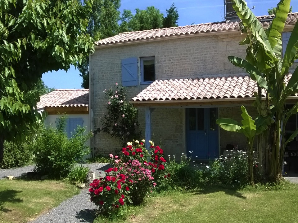 The Cornflowers Holiday Cottage Lairoux Vendee